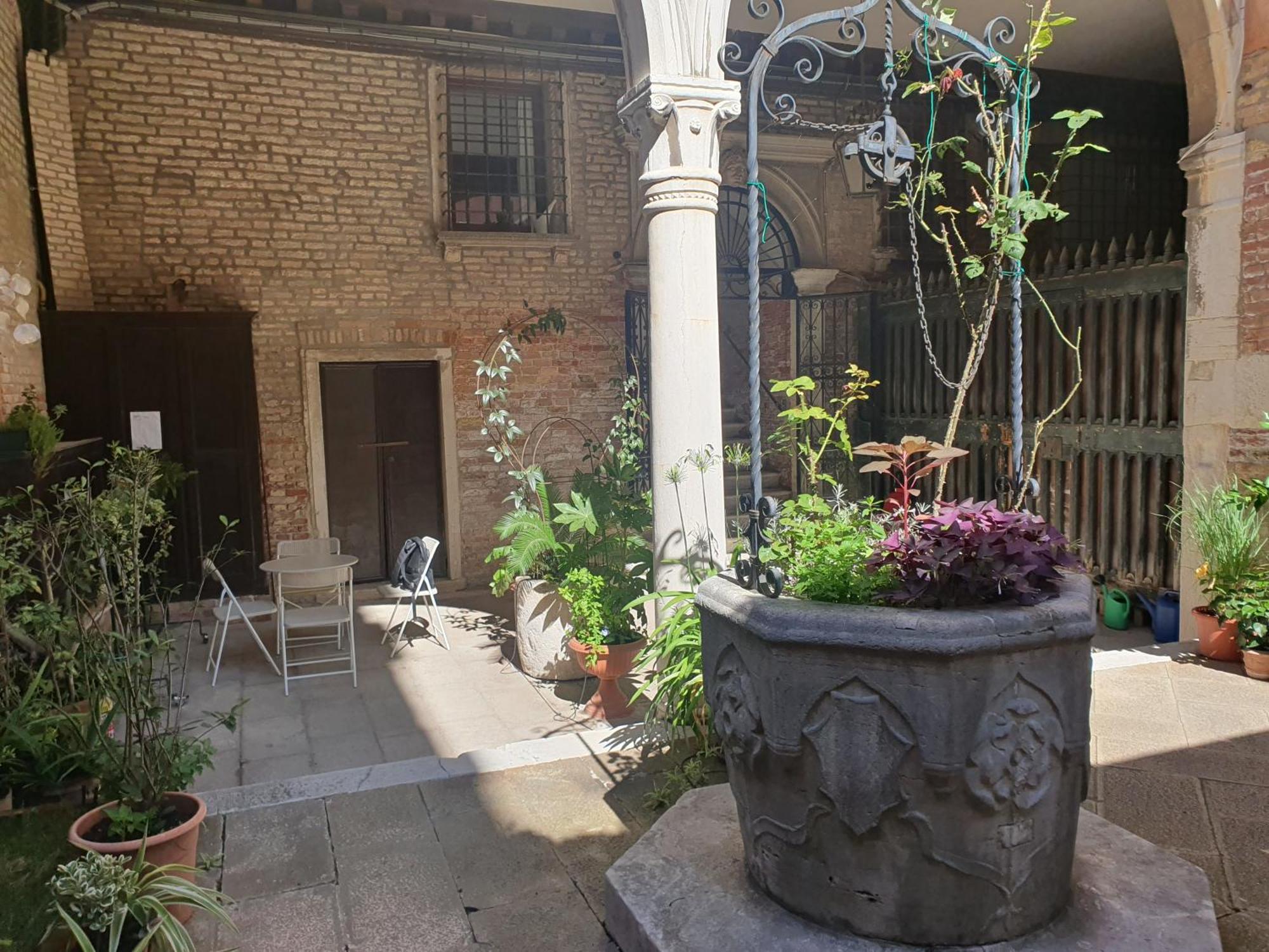 Al Mezzanino, Palazzo Torniello Apartment Veneţia Exterior foto