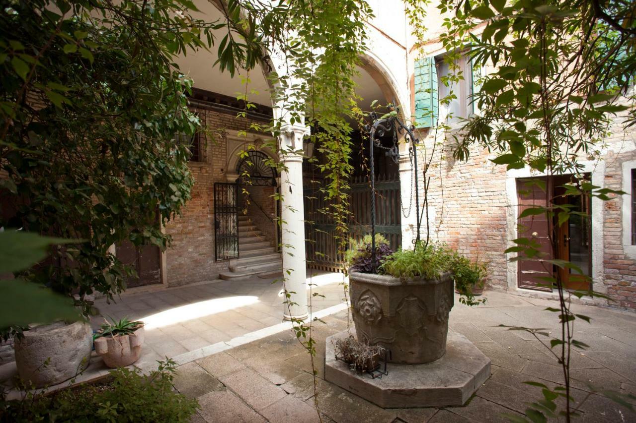Al Mezzanino, Palazzo Torniello Apartment Veneţia Exterior foto